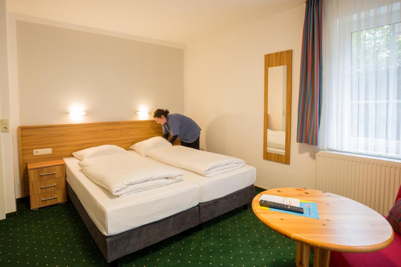 Hotel Gremersdorf - Zum Grunen Jager Kültér fotó